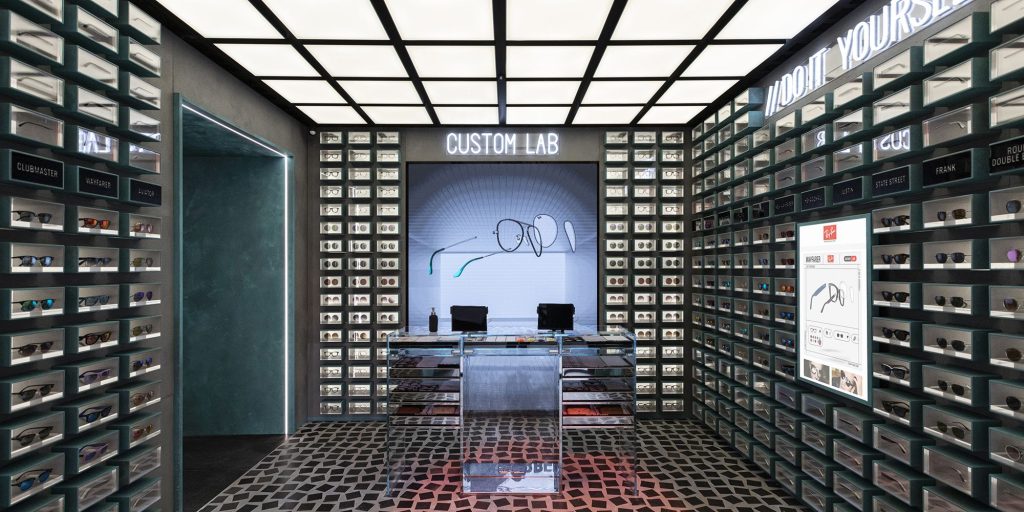 Dresswall Luxottica RayBan Store Napoli 2021